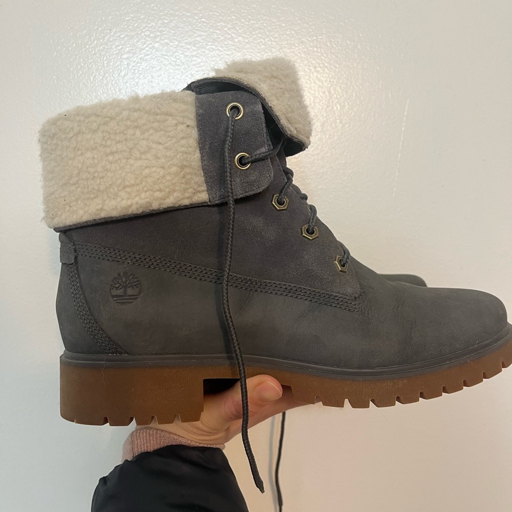 Waterproof Timberland Boots - Picture 2 of 8